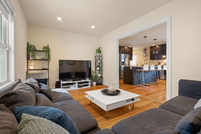 60 French St, Quincy, MA 02171
