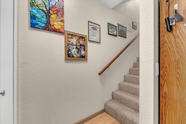 3087 Northwoods Way, Redding, CA 96002