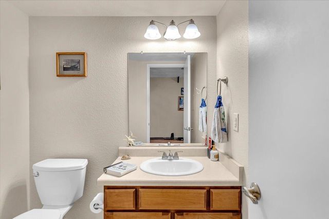 3087 Northwoods Way, Redding, CA 96002