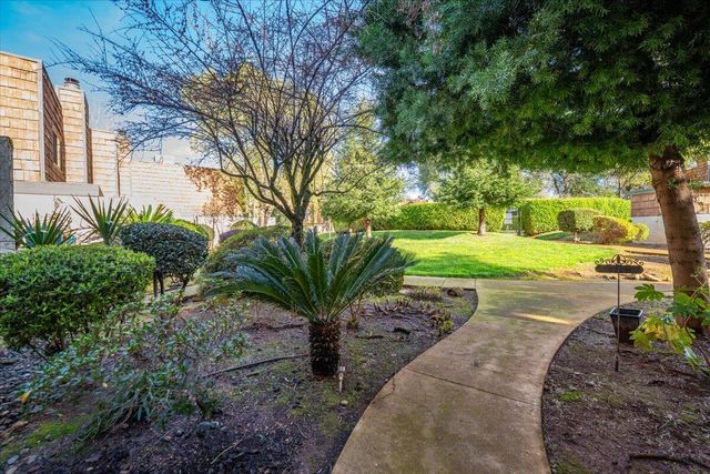 3087 Northwoods Way, Redding, CA 96002