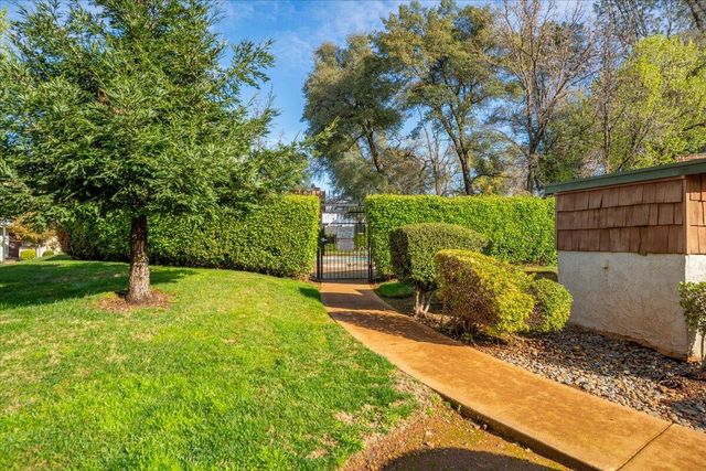 3087 Northwoods Way, Redding, CA 96002
