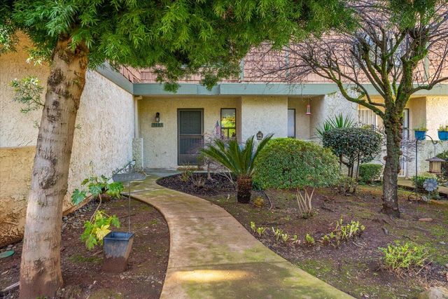 3087 Northwoods Way, Redding, CA 96002