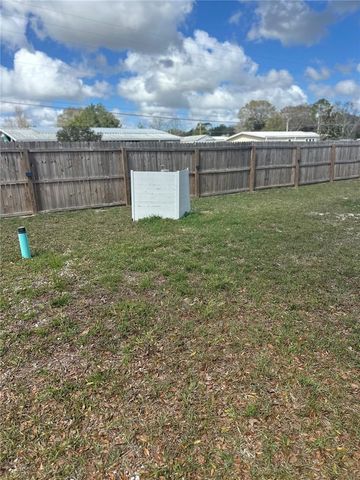 6867 NE 5TH STREET, Ocala, FL 34470