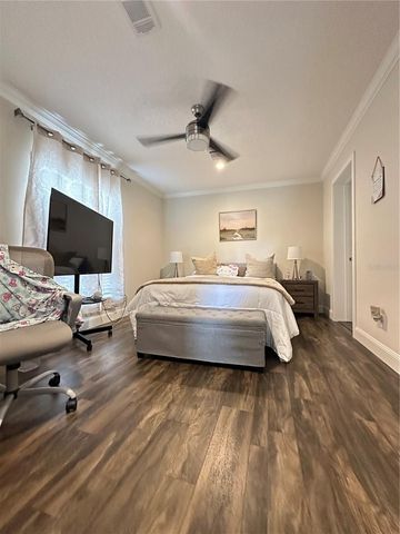 6867 NE 5TH STREET, Ocala, FL 34470