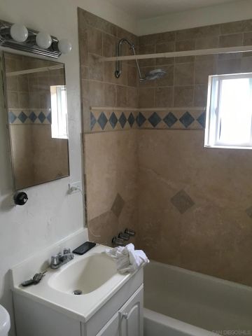 4548 Point Loma Ave, San Diego, CA 92107