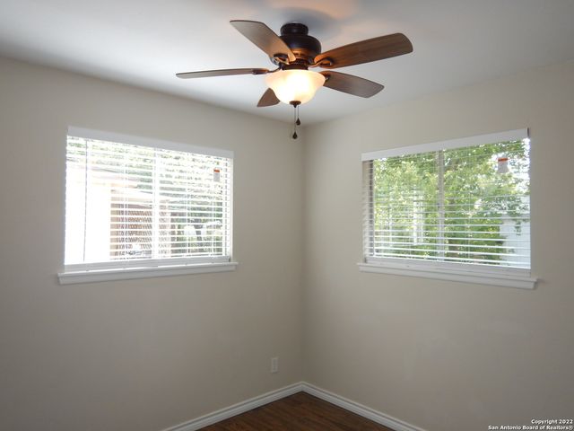 404 NELL DEANE BLVD, Schertz, TX 78154