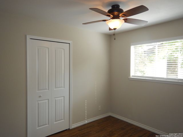 404 NELL DEANE BLVD, Schertz, TX 78154