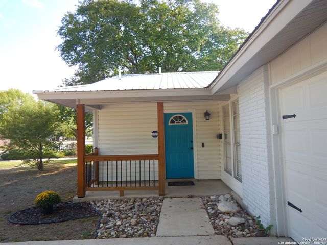 404 NELL DEANE BLVD, Schertz, TX 78154