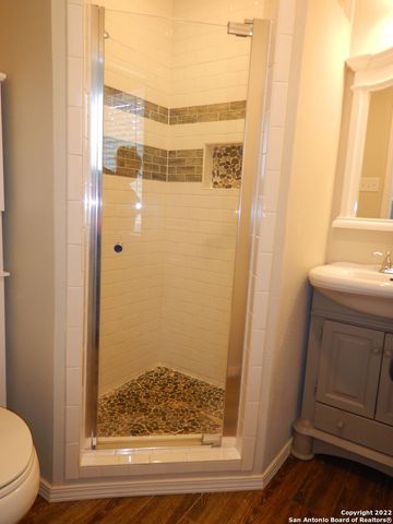 404 NELL DEANE BLVD, Schertz, TX 78154