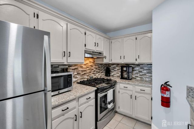 421 Hancock Place, Marlboro, NJ 07751