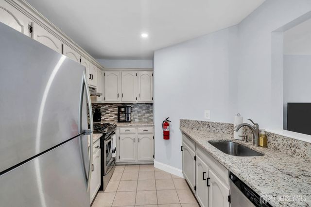 421 Hancock Place, Marlboro, NJ 07751