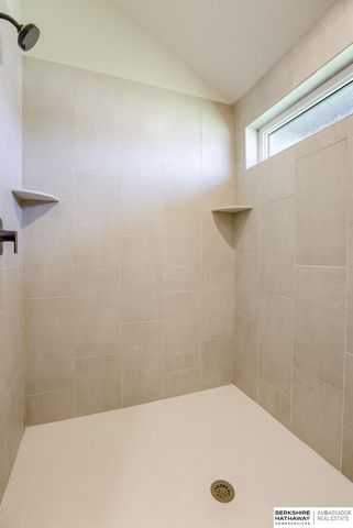 4302 Chennault Street, Bellevue, NE 68123