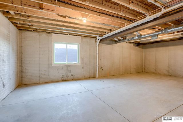 4302 Chennault Street, Bellevue, NE 68123