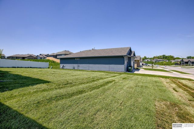 4302 Chennault Street, Bellevue, NE 68123