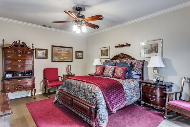 4225 Brook Tree Drive, Fort Worth, TX 76109