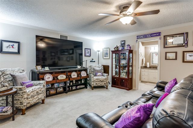 4225 Brook Tree Drive, Fort Worth, TX 76109