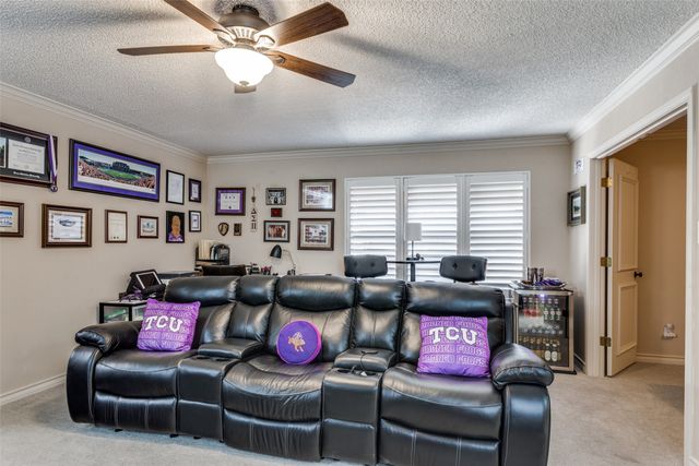 4225 Brook Tree Drive, Fort Worth, TX 76109