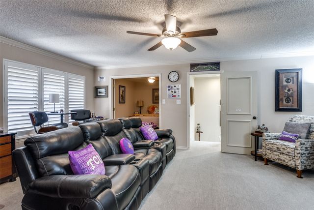 4225 Brook Tree Drive, Fort Worth, TX 76109