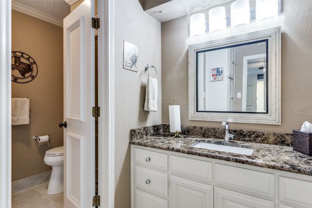 4225 Brook Tree Drive, Fort Worth, TX 76109