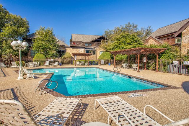 4225 Brook Tree Drive, Fort Worth, TX 76109