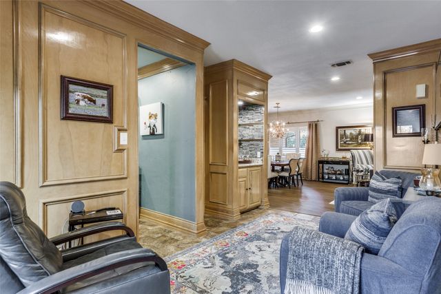 4225 Brook Tree Drive, Fort Worth, TX 76109