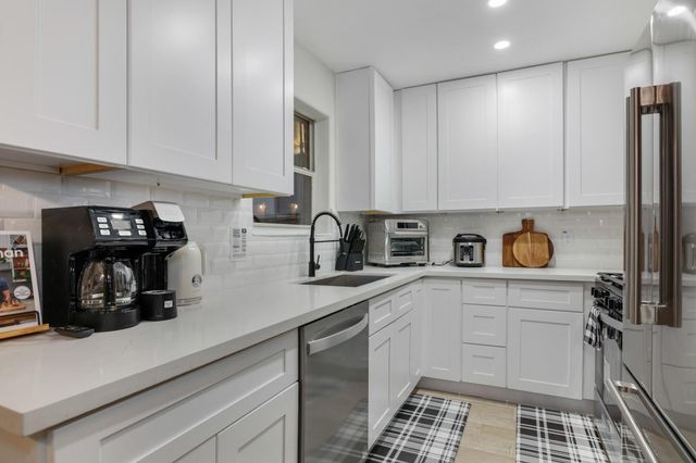 5819 Chrystell Lane, Houston, TX 77092