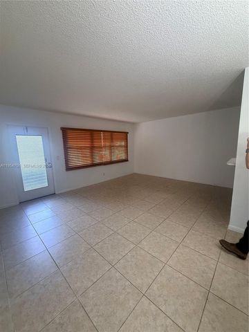 129 Mansfield D, Boca Raton, FL 33434