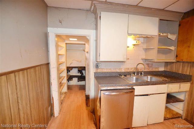 757 Orchard Street, Wyandotte, MI 48192