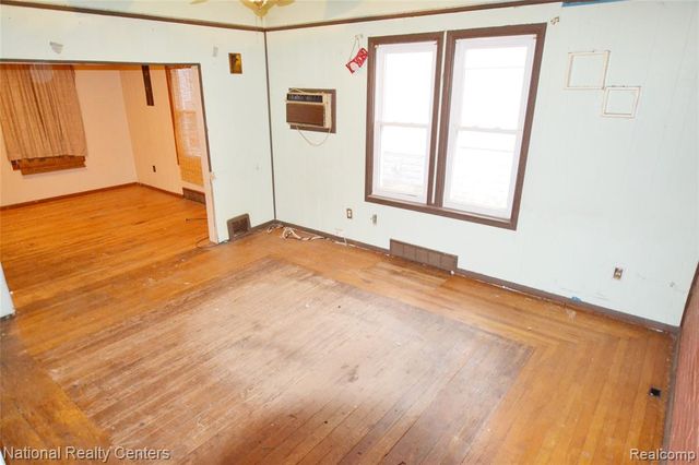 757 Orchard Street, Wyandotte, MI 48192