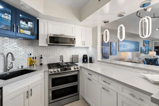 500 W Harbor Drive 1108, San Diego, CA 92101