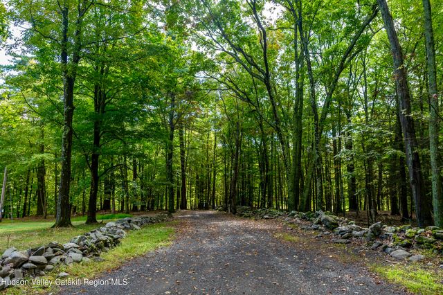 39 Hornbeck Lane, Accord, NY 12404