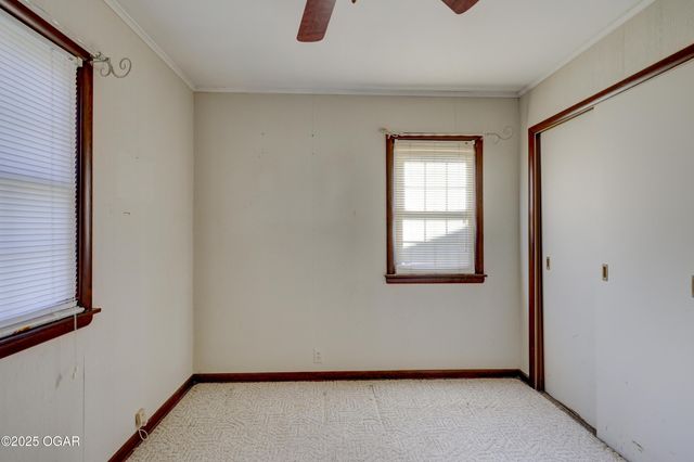 611 S Monroe Avenue, Joplin, MO 64801