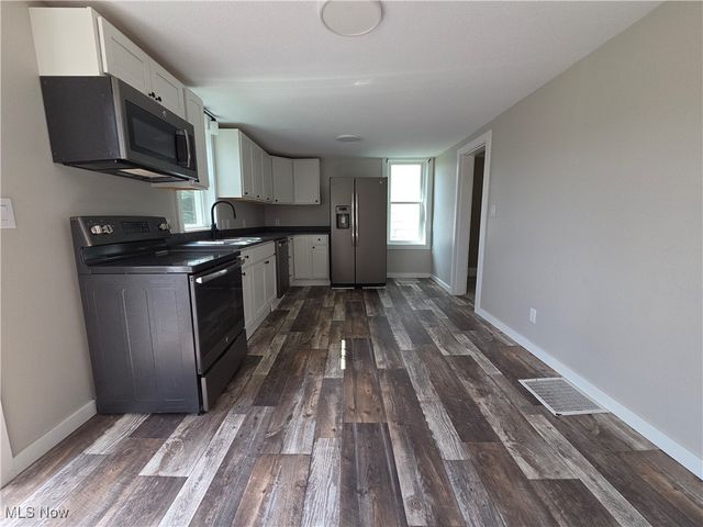 67 E Main Street, New Concord, OH 43762