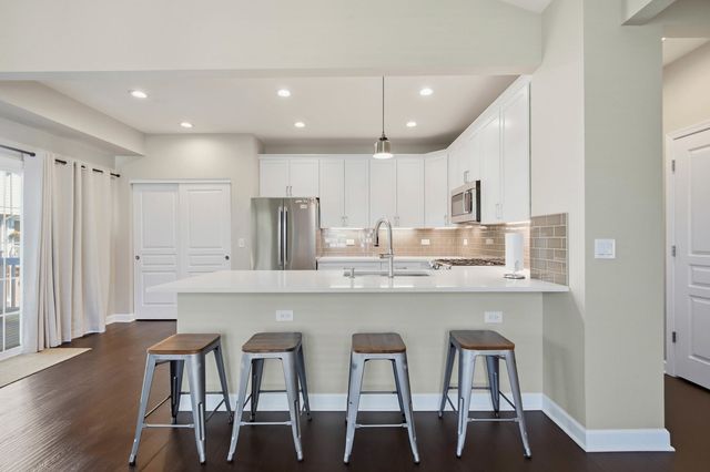 1138 Jordan Circle, Lake Zurich, IL 60047