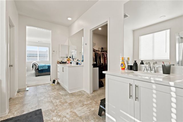 11852 Bobcat Hills Lane, Victorville, CA 92392