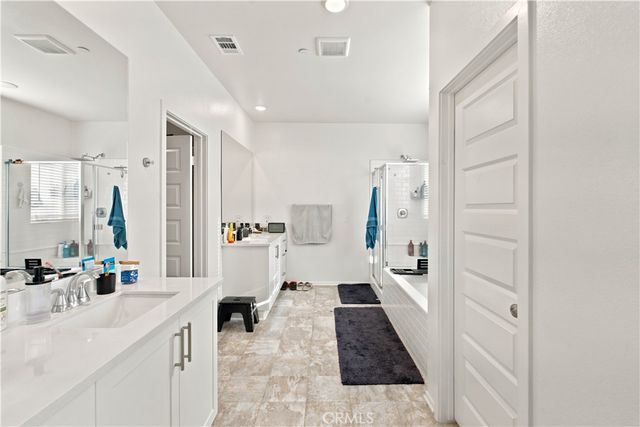 11852 Bobcat Hills Lane, Victorville, CA 92392