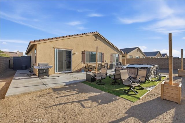 11852 Bobcat Hills Lane, Victorville, CA 92392