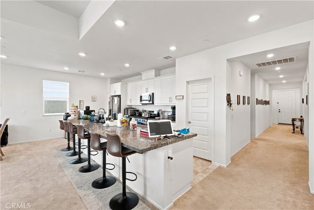 11852 Bobcat Hills Lane, Victorville, CA 92392
