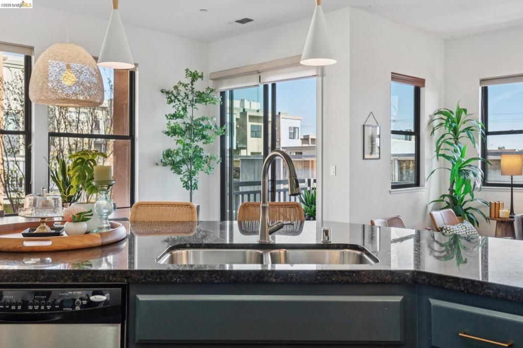 Image 22 of property listing at 1143 66Th St, Oakland, CA 94608