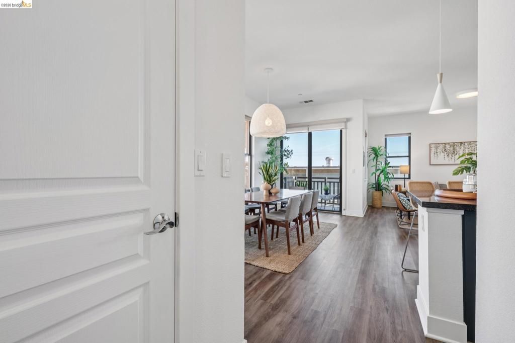 Image 7 of property listing at 1143 66Th St, Oakland, CA 94608