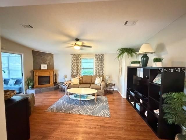 1215 PANAMA PLACE, Lady Lake, FL 32159