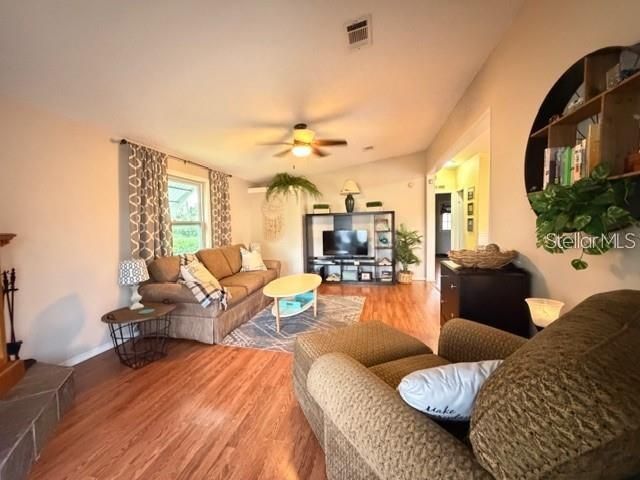 1215 PANAMA PLACE, Lady Lake, FL 32159