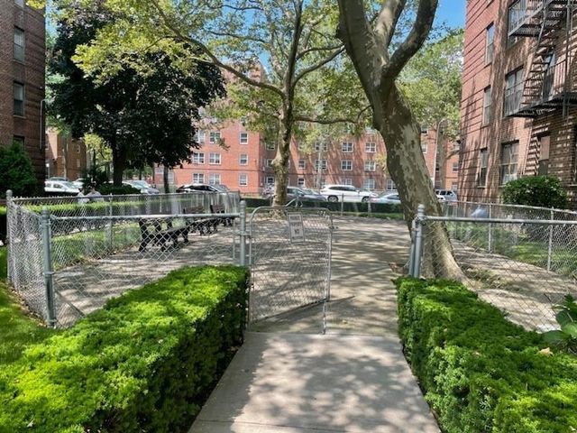 2232 Brigham Street 4E, Brooklyn, NY 11229