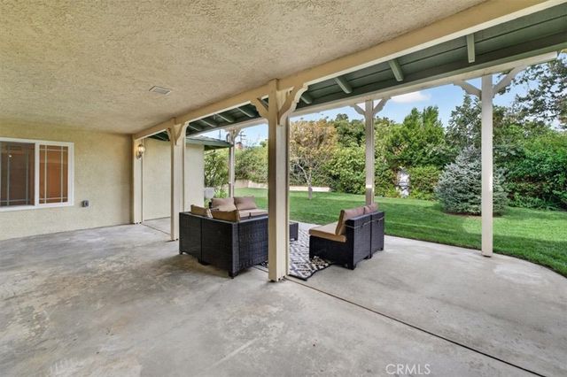 1690 N Mulberry Avenue, Upland, CA 91784