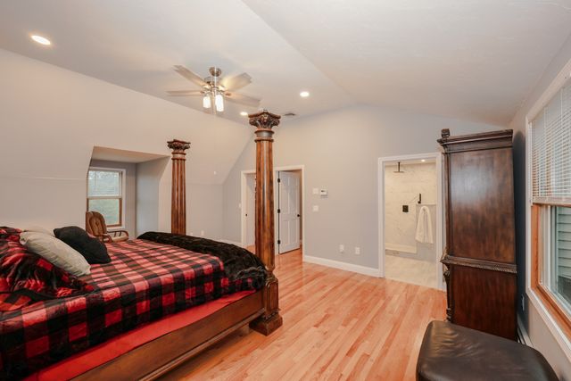 25 Autumn Rd, Wrentham, MA 02093