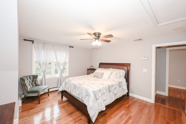 25 Autumn Rd, Wrentham, MA 02093
