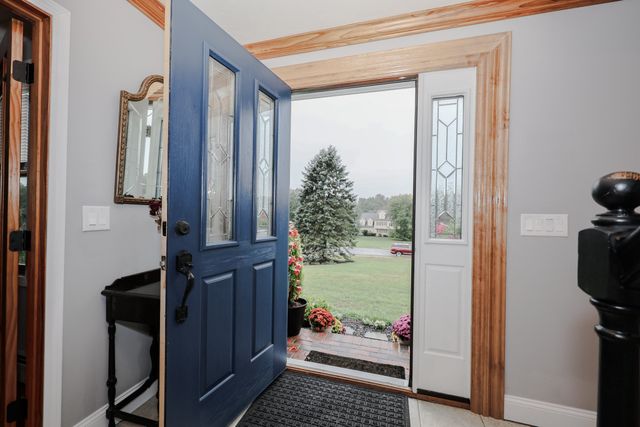 25 Autumn Rd, Wrentham, MA 02093