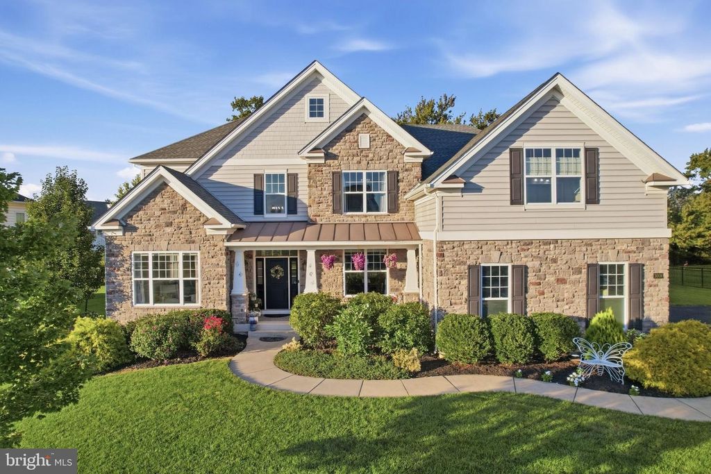 3009 MAGDALENE DR, CHALFONT, PA 18914 — exterior