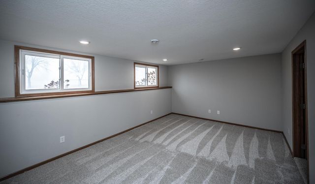 5525 Lower 182nd Street W, Farmington, MN 55024