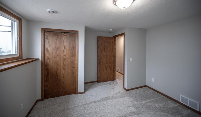 5525 Lower 182nd Street W, Farmington, MN 55024